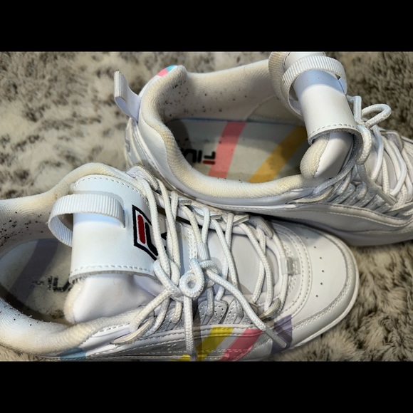 Limited Edition Filas - Picture 3 of 4